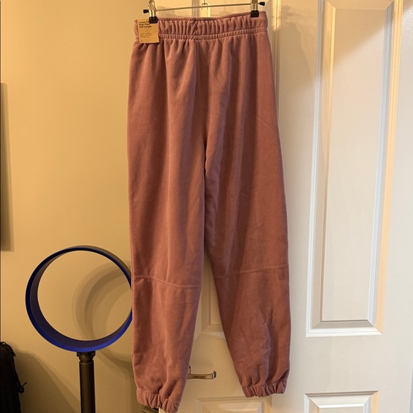 Nike Women's Dusty Pink Joggers - Picture 2 of 6